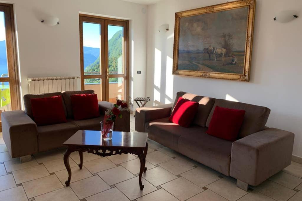 Cozy House On Iseo Lake Fonteno Екстер'єр фото